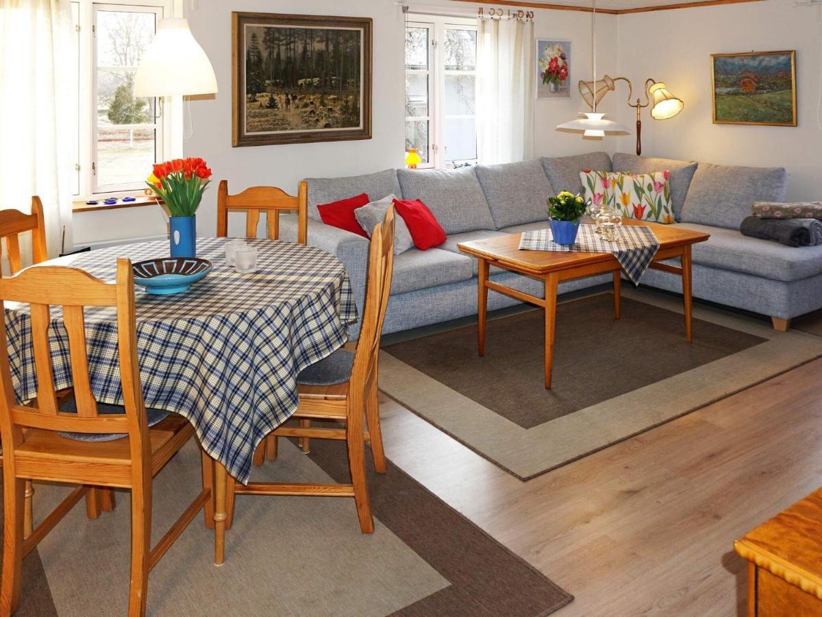 6 Person Holiday Home In Alsterbro Kättilstorp Kültér fotó